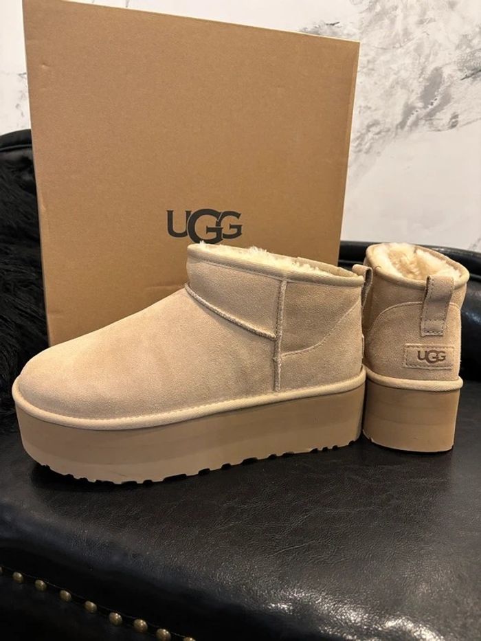 Bottes UGG Classic Ultra Mini Platform 38 - photo numéro 2