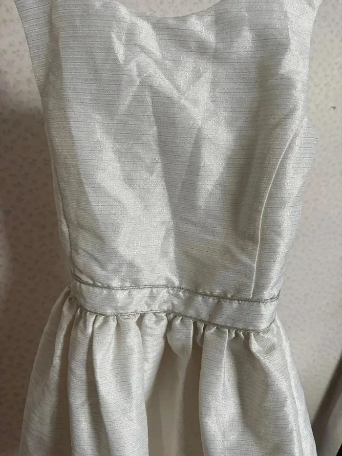 Robe de cérémonie 12ans marque kiabi - photo numéro 2