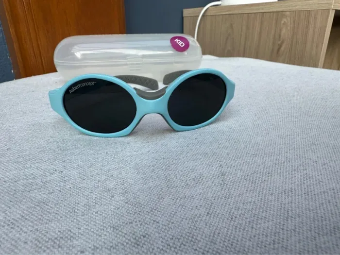 Lunette de soleil bébé Aubert bleu ciel - photo numéro 5