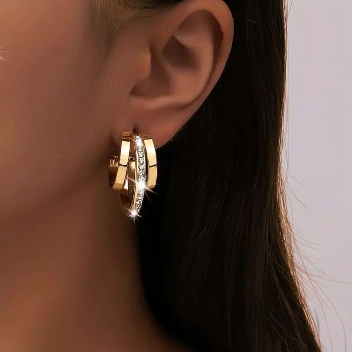 Boucles D'oreilles À Triple Rangée Décorées De Strass