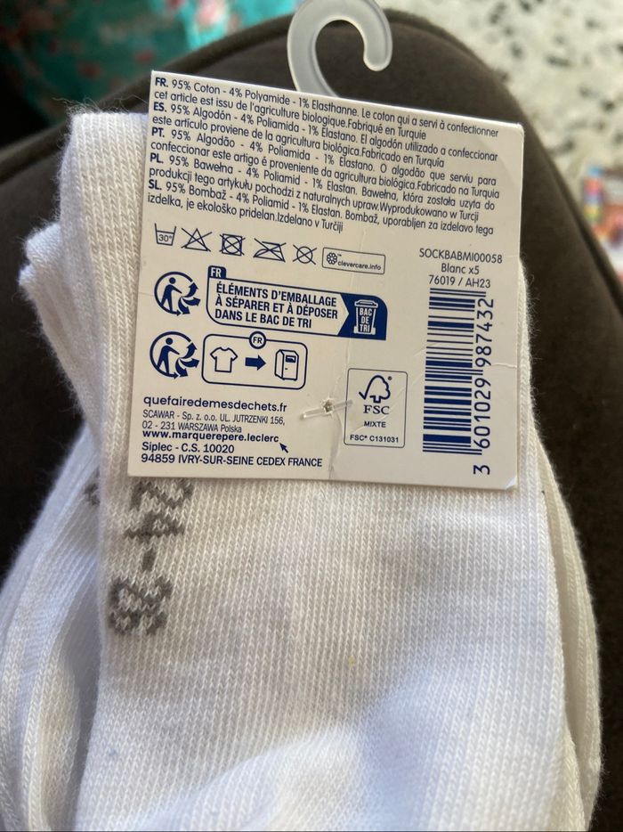 Lot 5 paires chaussettes blanches 24/26 - photo numéro 2