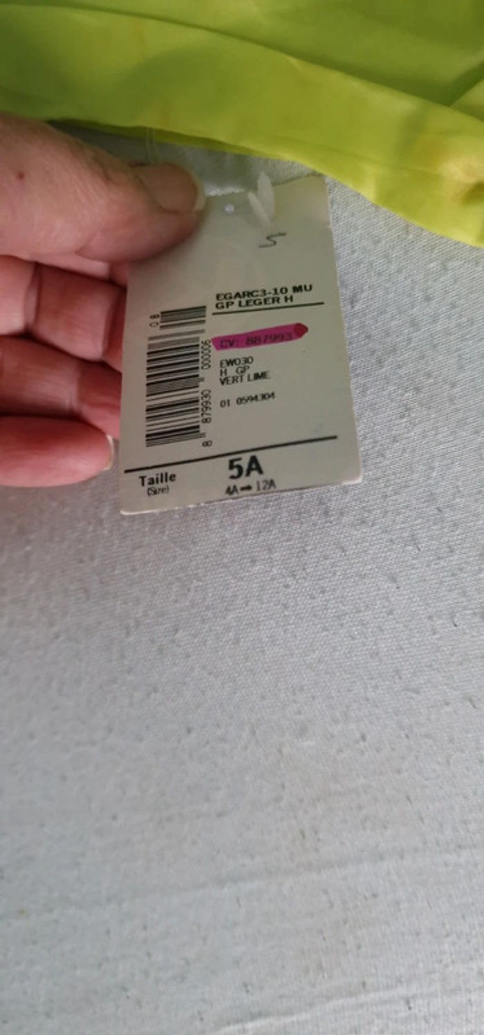 Veste coupe vent enfant taille 5 ans neuve - photo numéro 5