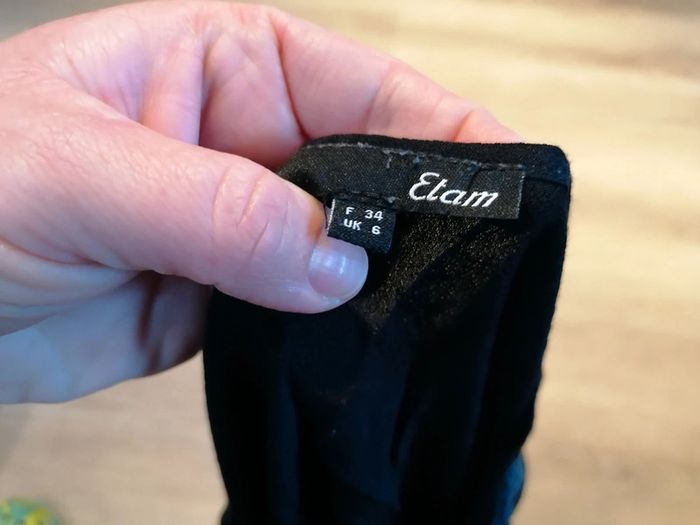 Tee shirt noir - photo numéro 3