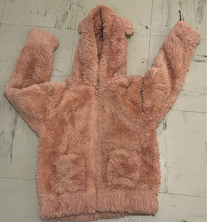 Manteau fausse fourrure rose fille