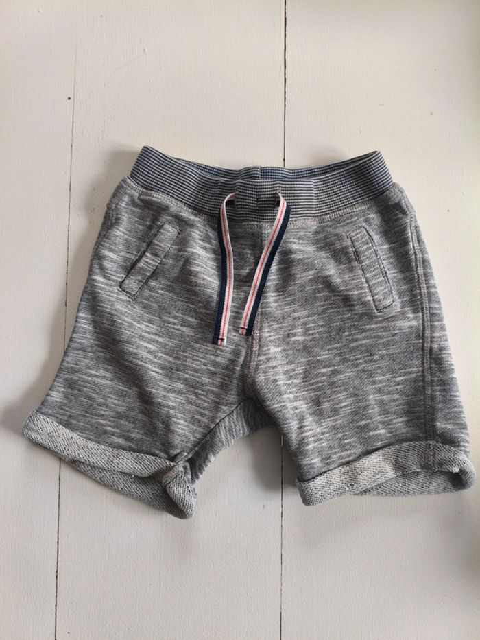Short 23m