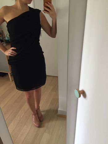 Robe asymétrique noire Les Petites