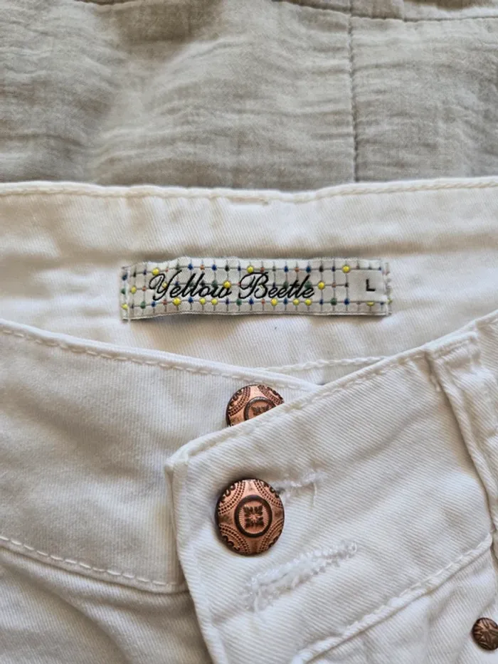 Short en jeans blanc Yellow beetle - photo numéro 3