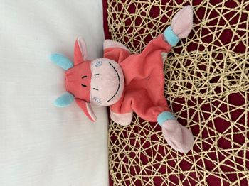 Doudou plat vache rose bleu CA CREDIT AGRICOLE