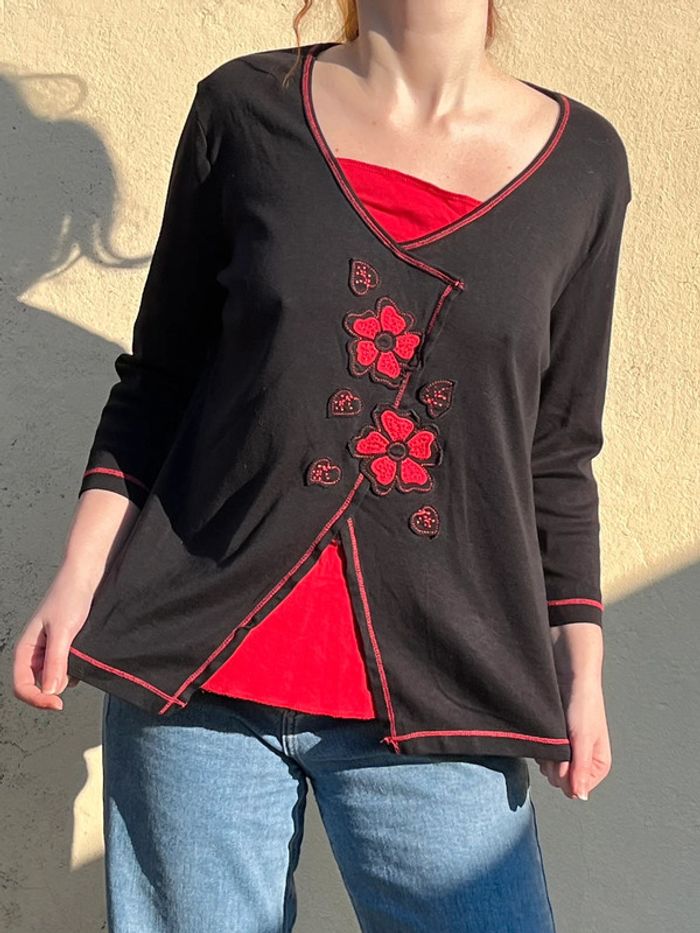 Haut manches 3/4 avec fleurs, 100% coton - rouge et noir - photo numéro 4