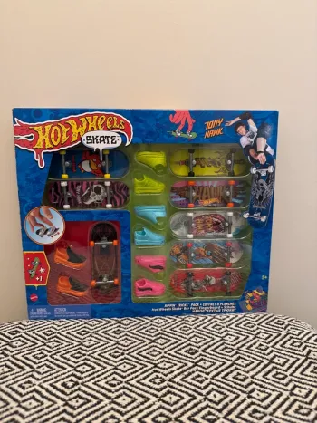 Hot Wheels - Coffret 8 Planches De skate - 5 ans et +