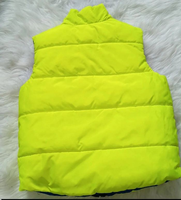 Doudoune sans manches dkny 6ans tbe - photo numéro 2