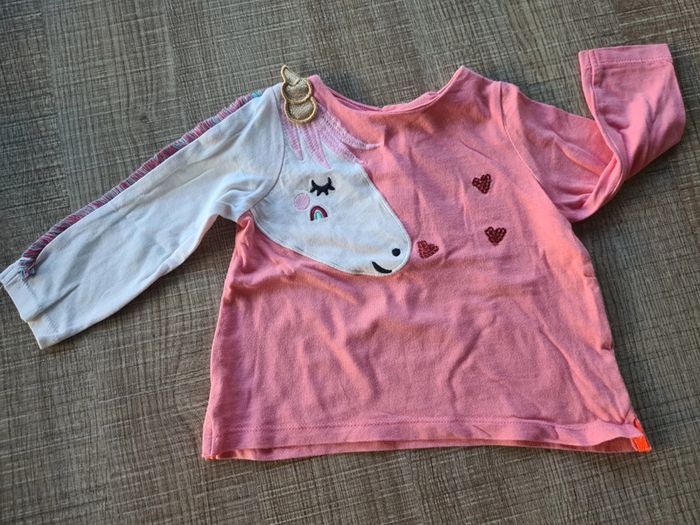 T shirt DPAM 12 mois en très bon état