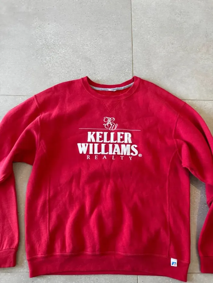 Sweat rouge reality, bon état, taille L