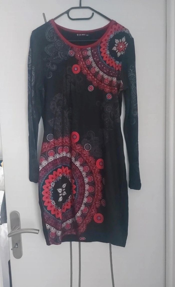 Robe type desigual L/XL