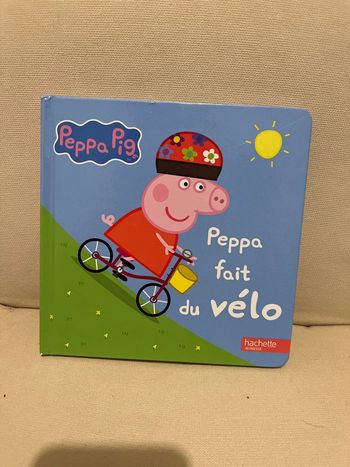 Peppa fait du vélo
