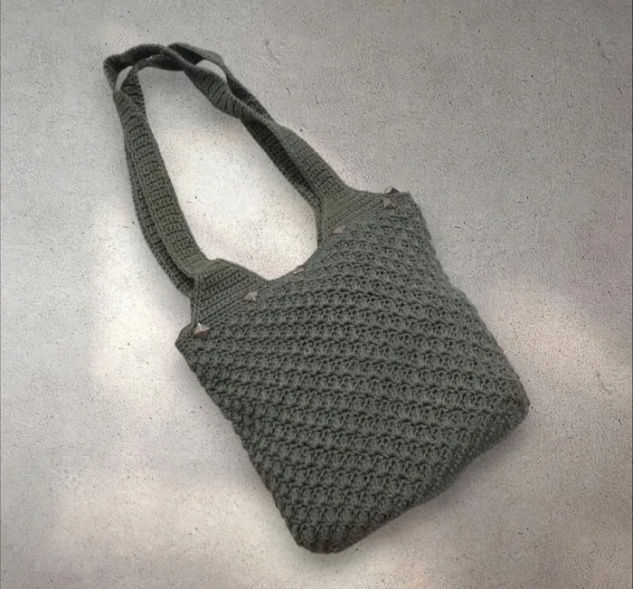 Sac en crochet macramé vert clair double anses et fermeture zippée - photo numéro 3