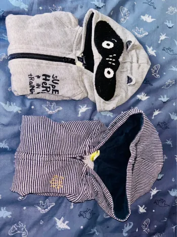 Lot de 2 vestes zippées 24 mois
