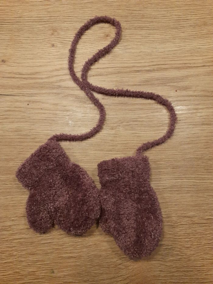 Ensemble moufles et bonnet - photo numéro 2