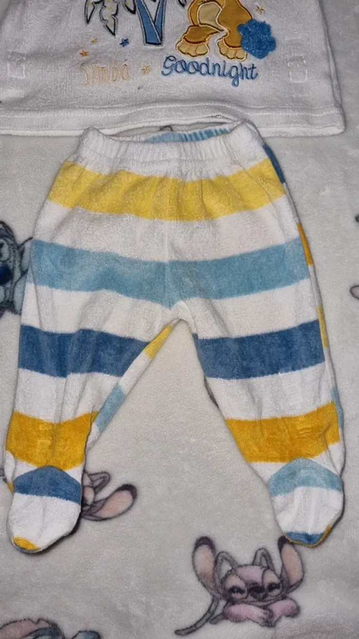 Pyjama le roi lion 1 mois en bon état - photo numéro 5