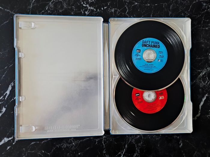 Steelbook Daft Punk Unchained en Blu-ray - photo numéro 3