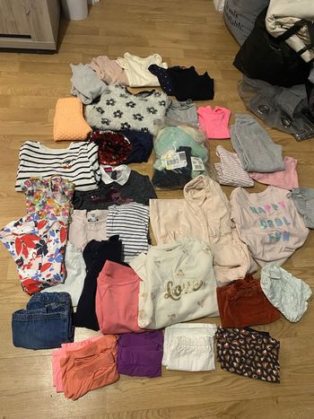 Lot de vêtements fille 3-5 ans 