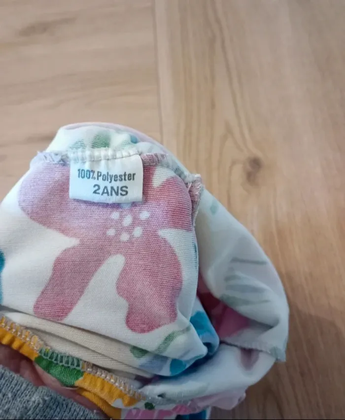 Maillot de bain 1 pièce fille – taille 2 ans - photo numéro 3