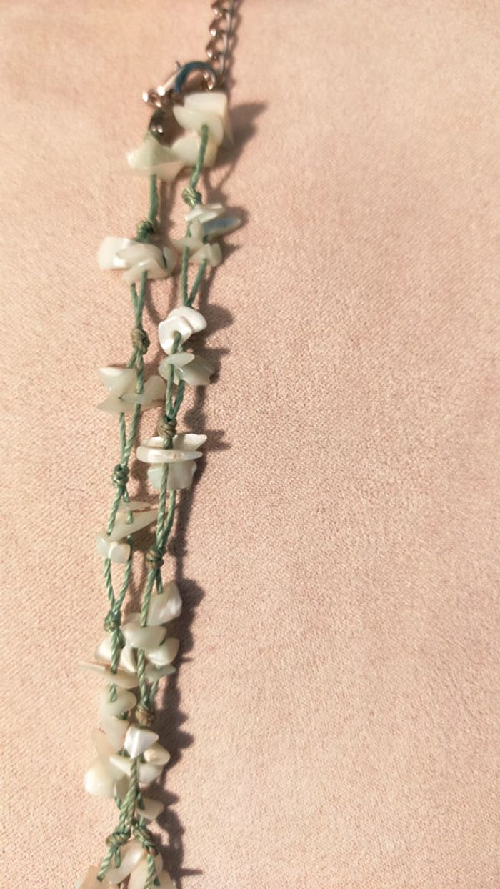 Collier pendentif en nacre et éclats naturels – Collection Terres d’Ailleurs - photo numéro 6