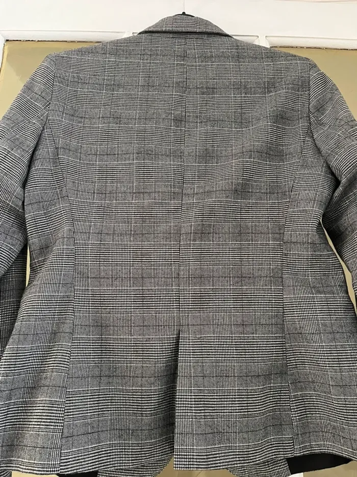 Blazer chic cintré prince de galles Zara - photo numéro 6