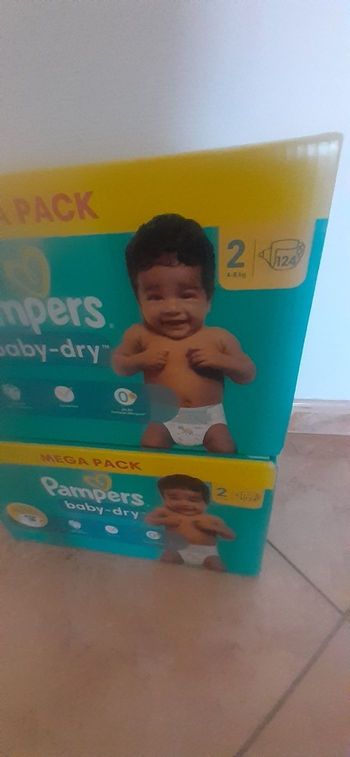 248 couches Pampers Baby Dry Taille 2