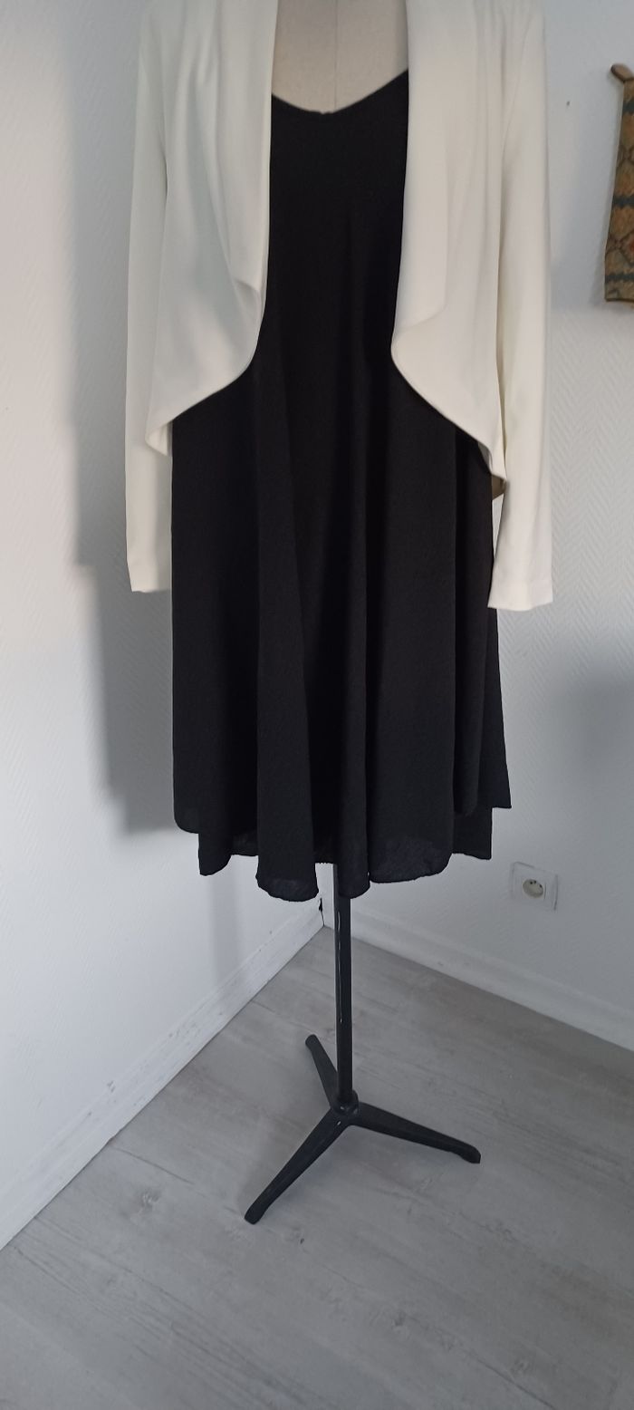 Très joli ensemble femme - photo numéro 2