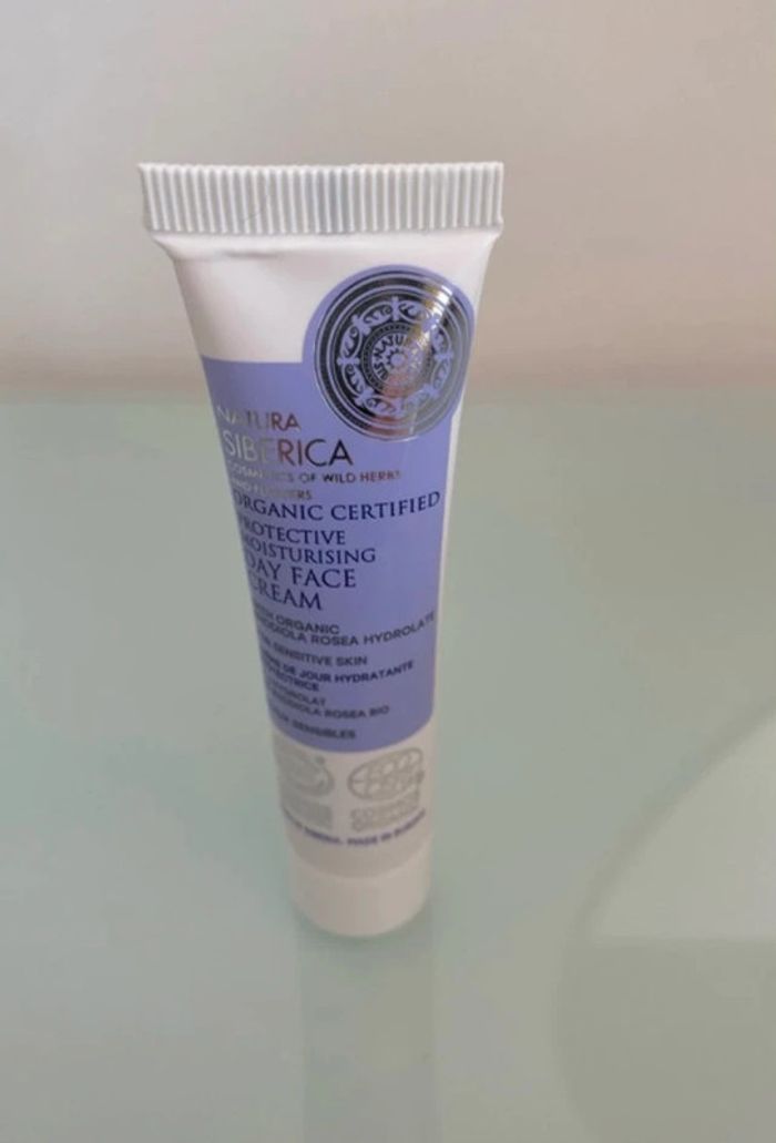 Crème de jour, hydratante, protectrice