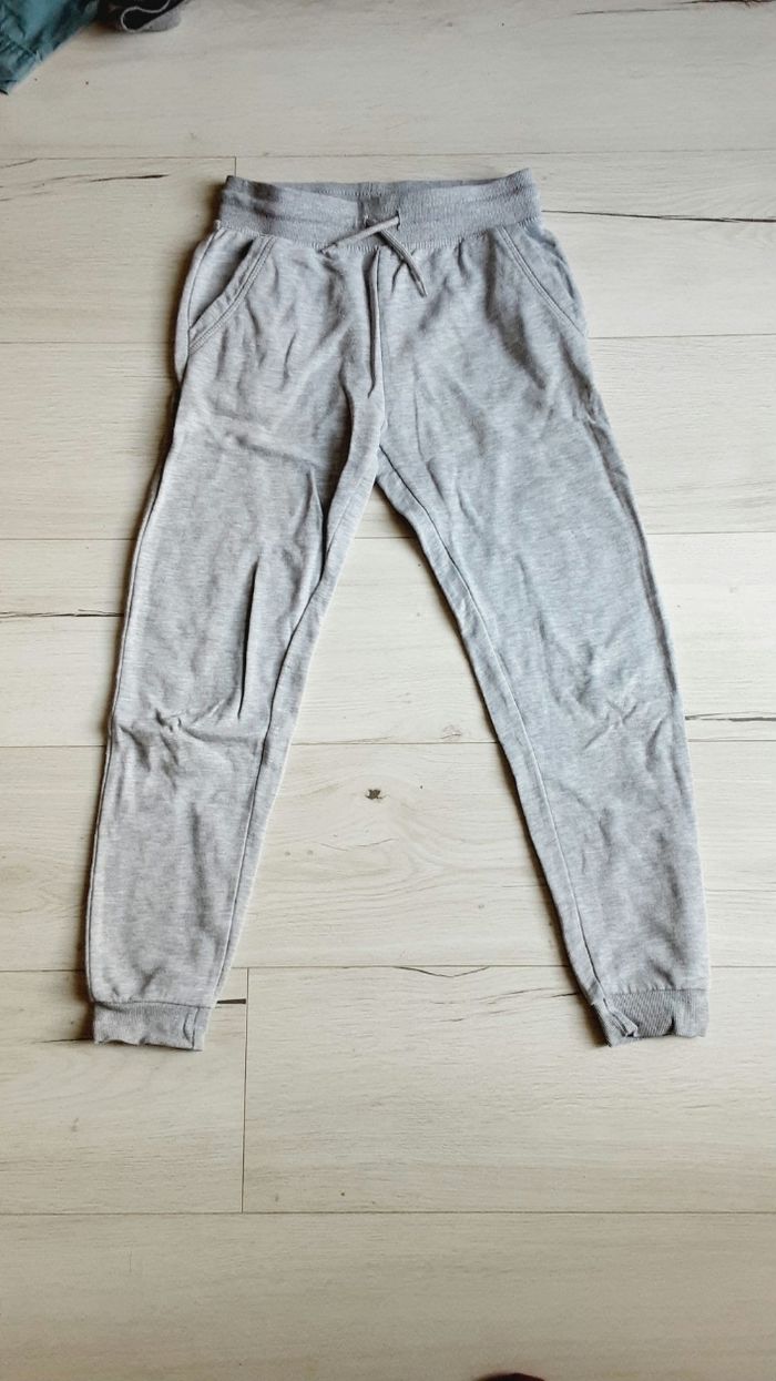 Vêtement mixte garçon fille pantalon survêtement jogging gris Primark 10 ans
