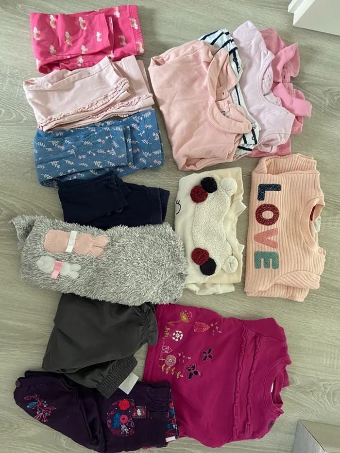 Gros lot bébé fille 6 mois parfait état