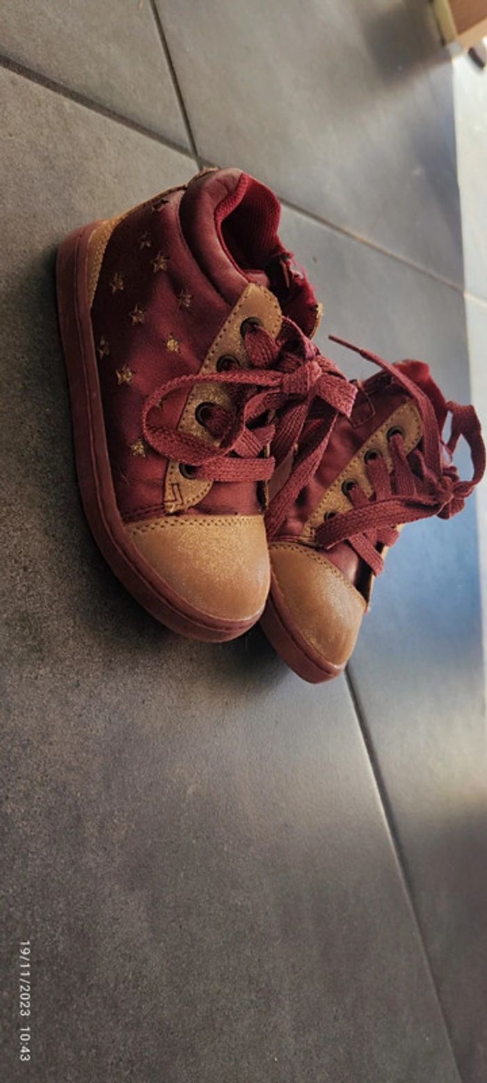 Chaussures montantes 23