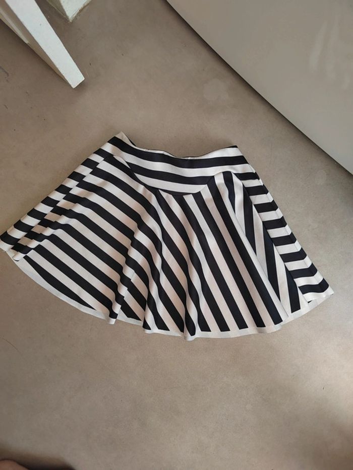 Jupe courte rayée
