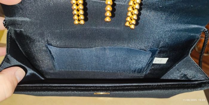 Pochette avec bandoulière - photo numéro 8