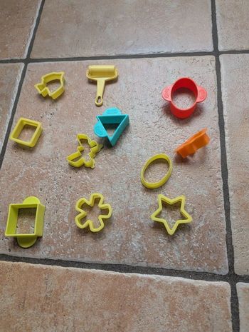 Lot d'ustensiles enfants pour pâte à modeler 