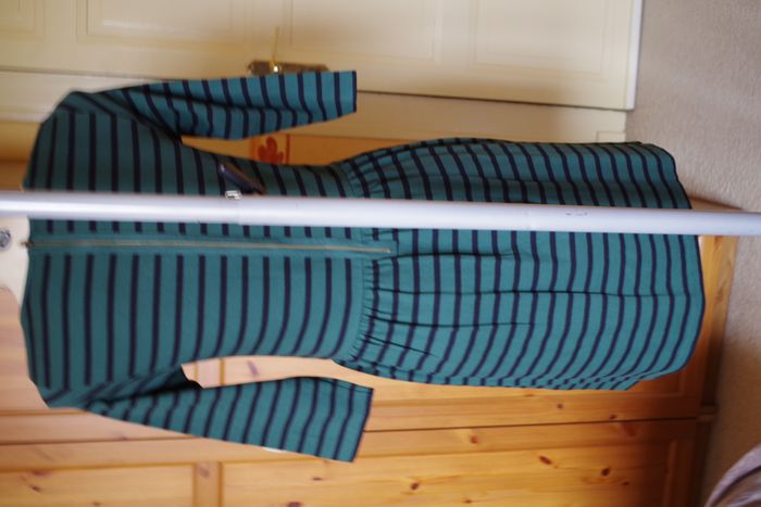 Robe GANNI à Rayures T.L - photo numéro 4
