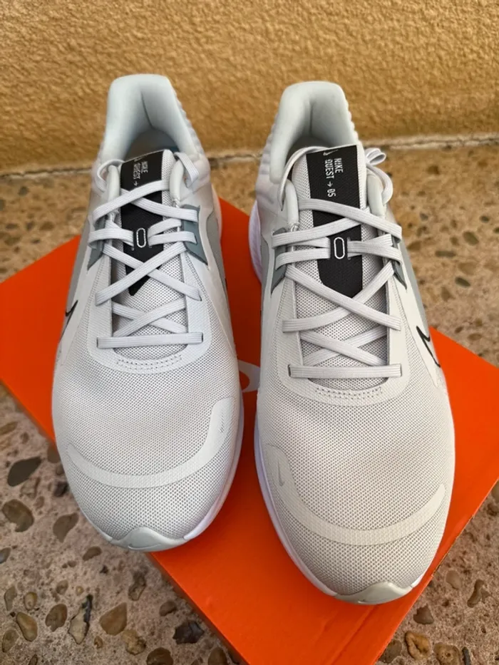 Nike Quest 5 – Running & Lifestyle | Neuves | Taille 46 | Coloris Photon Dust - photo numéro 6