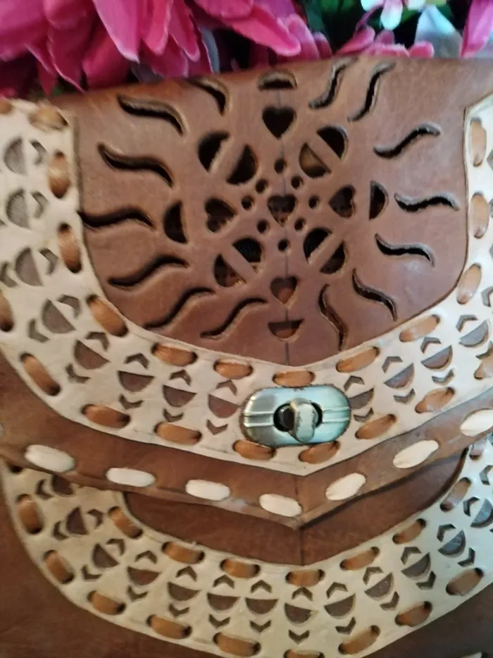 Sac bandoulière en cuir de vachette neuf - photo numéro 2