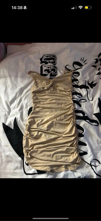 Robe courte