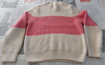 Pull rayé rose et blanc