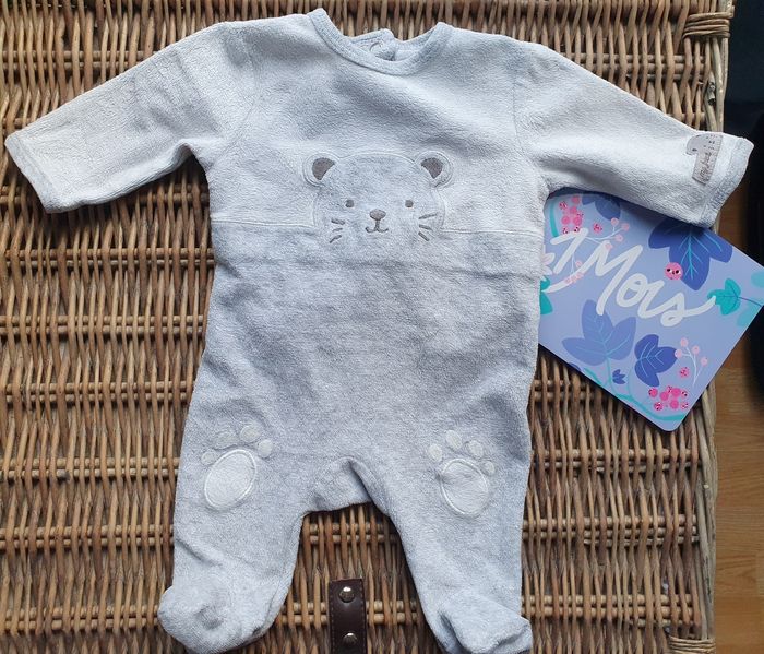 Lot 4 pyjamas velours 1 mois - photo numéro 2