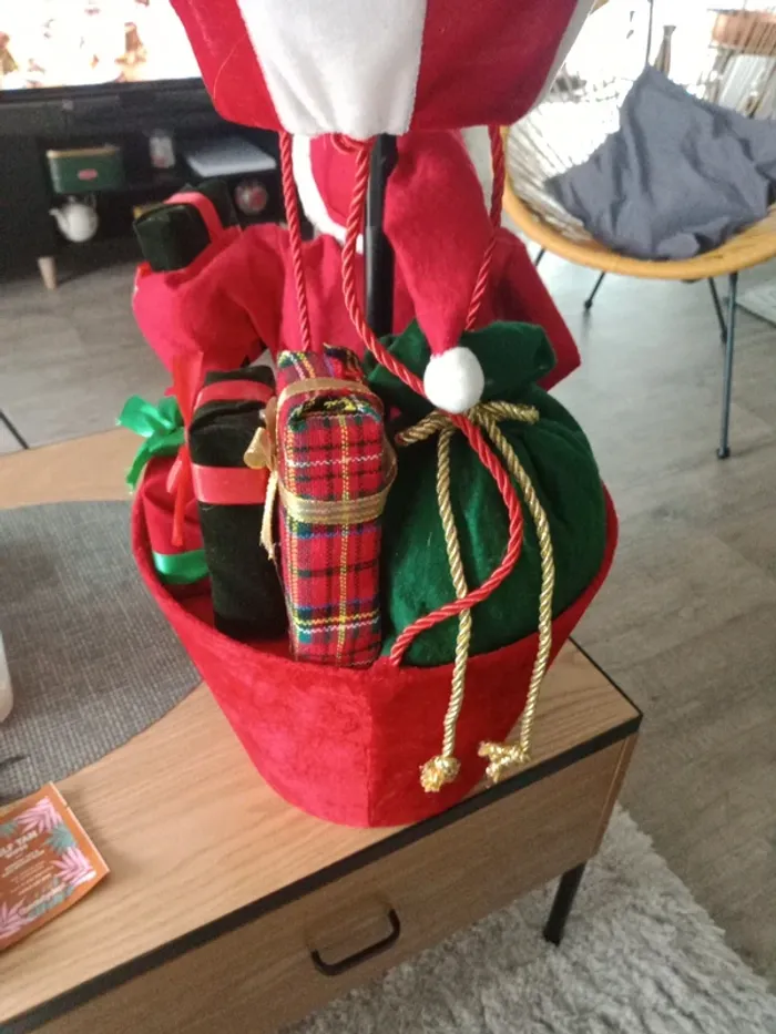 Grand père noël mangolfiere - photo numéro 5