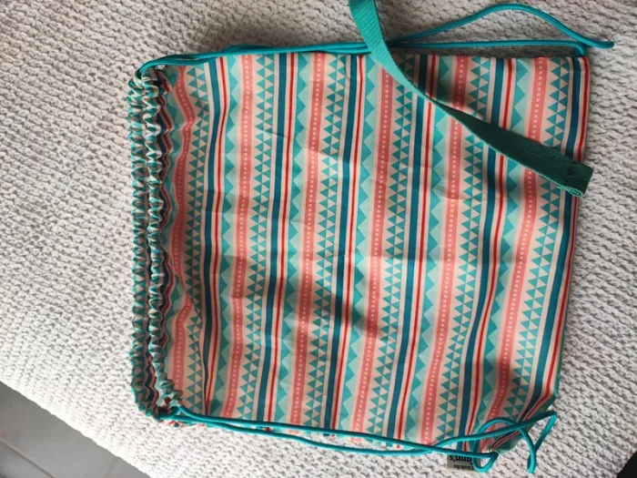 Sac maternelle tan's très bon état général - photo numéro 3