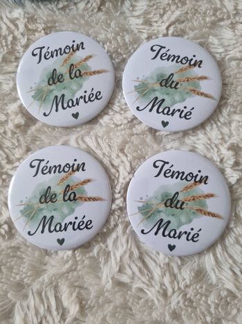 Lot 4 badges témoin de la marié