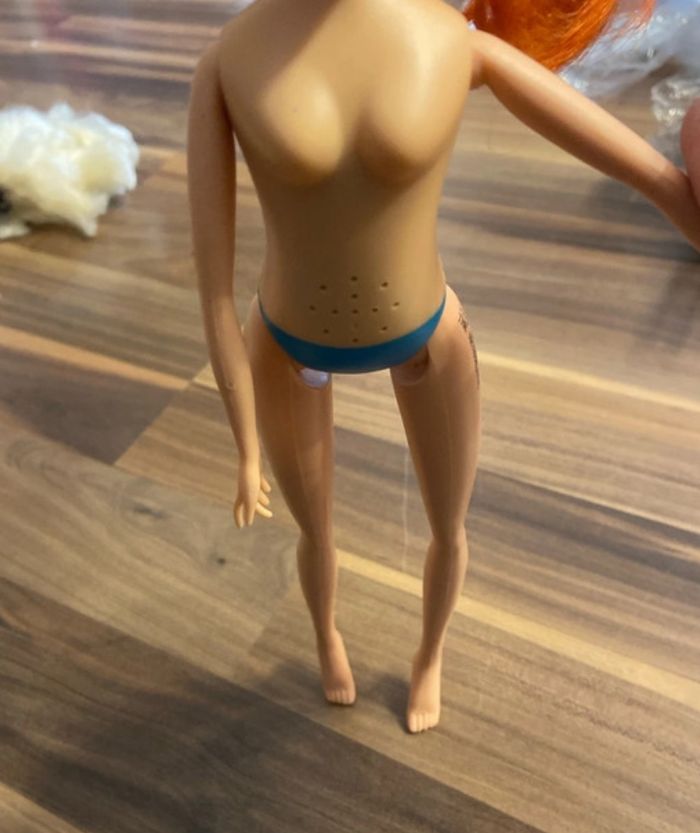 Poupée winx club bloom 2011 - état satisfaisant - photo numéro 5