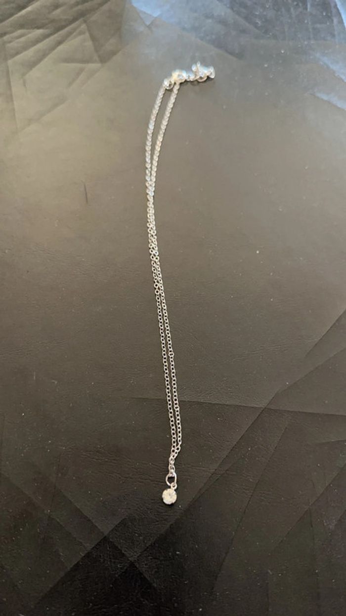 Collier avec un pendentif en brillant - photo numéro 1