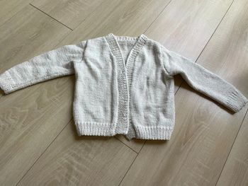 Gilet fait main 18 mois