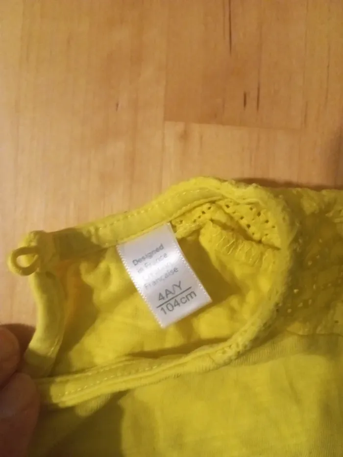 T-shirt jaune - photo numéro 3